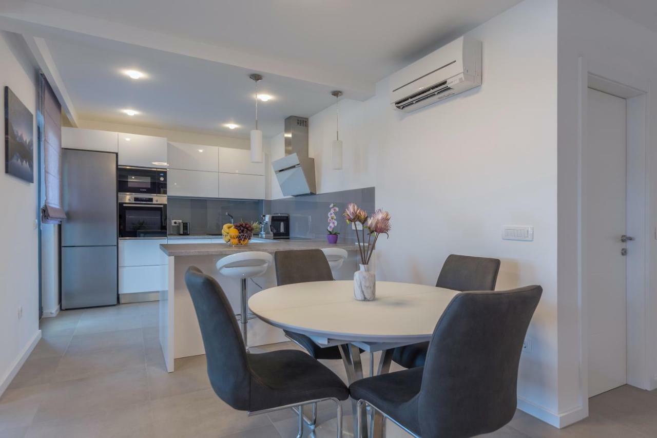 Villa Vid Apartments - Makarska Exklusiv Dış mekan fotoğraf